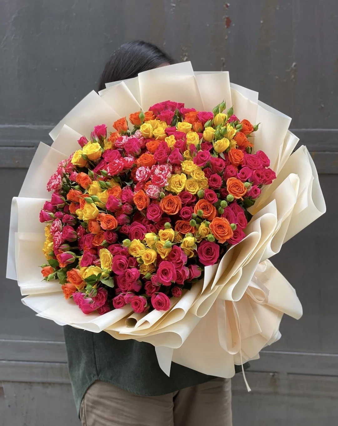 Букет из 65 кустовых роз, изображение 4